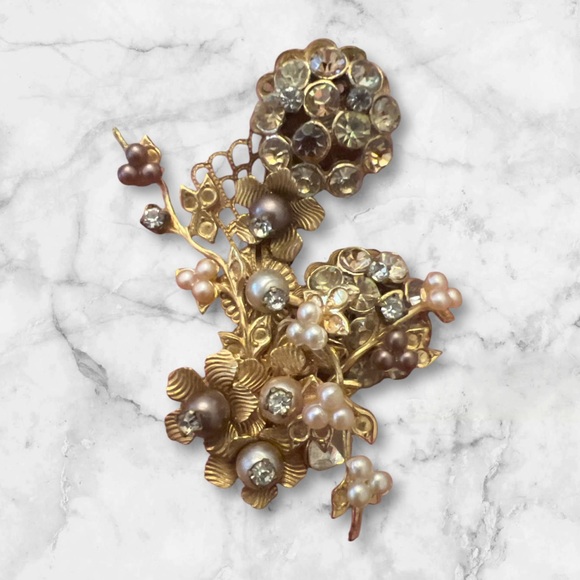 vintage unsigned miriam haskell Gold Tone Filigree Pearls And